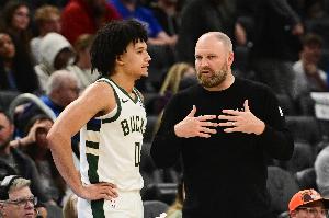新疆vs青岛直播_新疆vs青岛免费高清直播_新疆vs青岛赛事直播