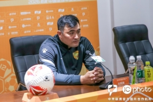足球直播_足球免费在线高清直播_足球视频在线观看无插件